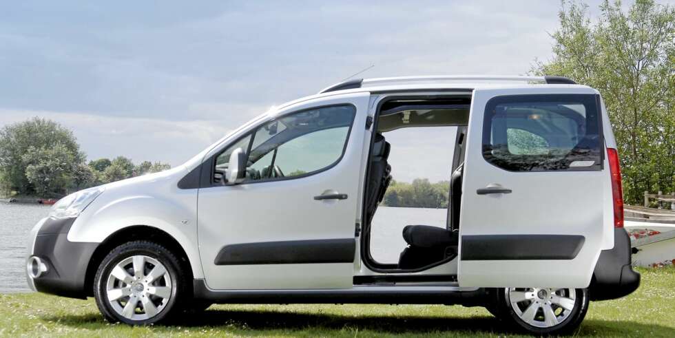 PLASSMESTER: Tvillingmodellene Berlingo og Partner Tepee gir veldig mye plass for pengene - og de er komfortable. PLASSMESTER: Tvillingmodellene Berlingo og Partner Tepee gir veldig mye plass for pengene - og de er komfortable.