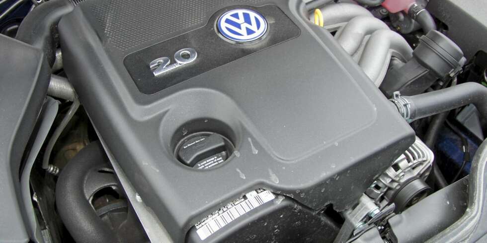 Vi har testet alle de viktigste motorversjonene av VW Passat 2001-2005. Uvurderlig informasjon når du er på bruktbiljakt. Vi har testet alle de viktigste motorversjonene av VW Passat 2001-2005. Uvurderlig informasjon når du er på bruktbiljakt.