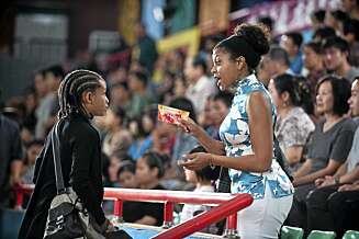 Taraji høstet mange lovord for rollen som mammen til Karate Kid i fjor. Her sammen med karategutten selv, spilt av Jaden Smith. Taraji høstet mange lovord for rollen som mammen til Karate Kid i fjor. Her sammen med karategutten selv, spilt av Jaden Smith.