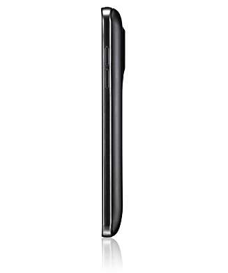 SLANK: LG Optimus 2X er så vidt over 1 cm tykk på det tykkeste. SLANK: LG Optimus 2X er så vidt over 1 cm tykk på det tykkeste.