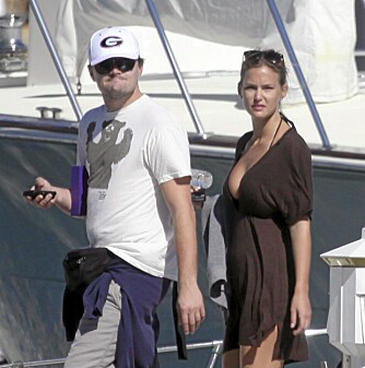 Leonardi DiCaprio og Bar Refaeli nyter noen velfortjente feridager i Los Cabos. Leonardi DiCaprio og Bar Refaeli nyter noen velfortjente feridager i Los Cabos.