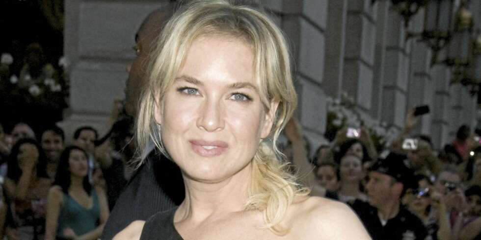 GRUNN TIL Å SMILE: Reneé Zellweger strålte på den røde løperen. GRUNN TIL Å SMILE: Reneé Zellweger strålte på den røde løperen.