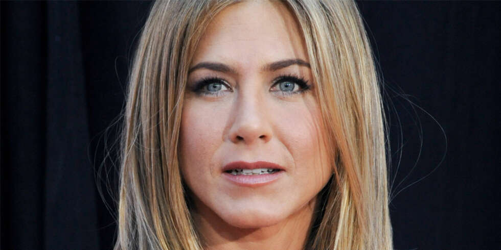 tilgir: Jennifer Aniston er kjent for å holde privatlivet så privat som mulig. Nå håper hun at moren har lært sin lekse, og ikke kommer med flere avsløringer. tilgir: Jennifer Aniston er kjent for å holde privatlivet så privat som mulig. Nå håper hun at moren har lært sin lekse, og ikke kommer med flere avsløringer.