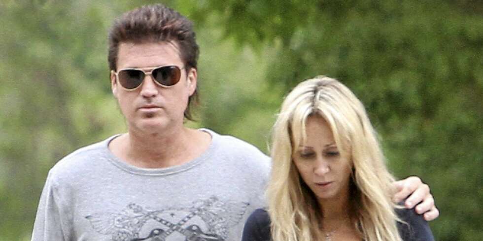 SKILLES: Billy Ray Cyrus og kona Tish skiller lag etter 17 års ekteskap.. SKILLES: Billy Ray Cyrus og kona Tish skiller lag etter 17 års ekteskap..
