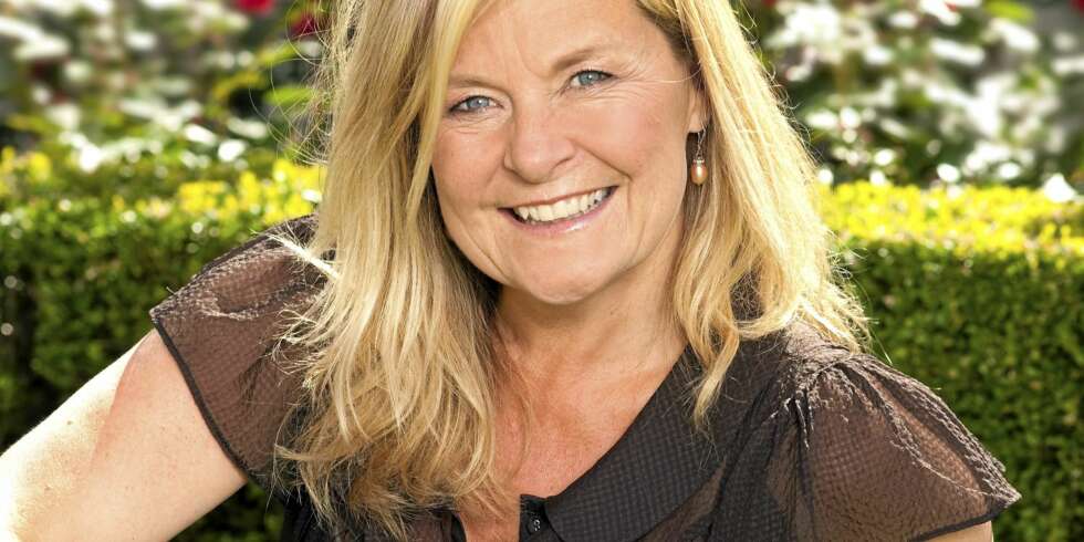STRENG DOMMER: Alle trodde at Elisabeth Andreassen ville bli den mildeste av dommeren i årets X Factor på TV2. Hun overrasker med å være ganske direkte og streng. STRENG DOMMER: Alle trodde at Elisabeth Andreassen ville bli den mildeste av dommeren i årets X Factor på TV2. Hun overrasker med å være ganske direkte og streng.