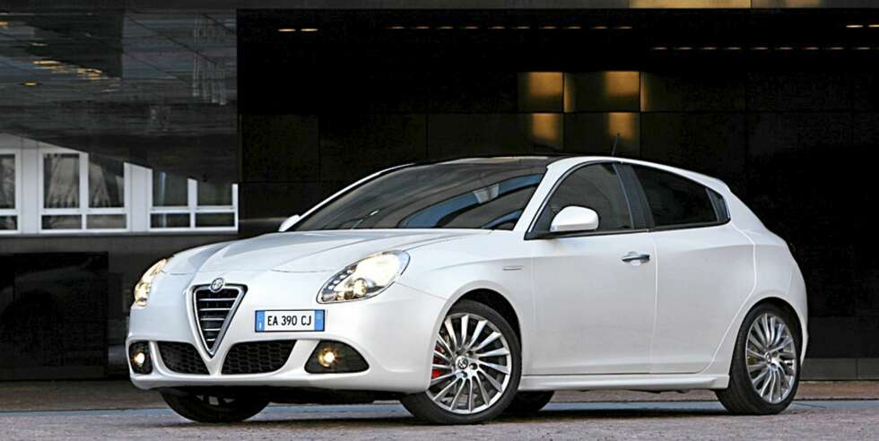 NUMMER 3: Alfa Romeo Giulietta NUMMER 3: Alfa Romeo Giulietta