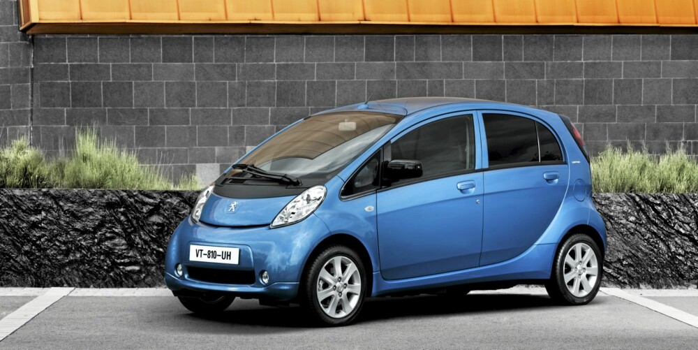 EL: Peugeot iOn. EL: Peugeot iOn.