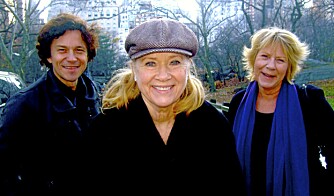 STORBY-LIV: Liv Ullmann er en av de viljesterke menneskene Anne og Ronny har møtt ¿ her i New York. STORBY-LIV: Liv Ullmann er en av de viljesterke menneskene Anne og Ronny har møtt ¿ her i New York.
