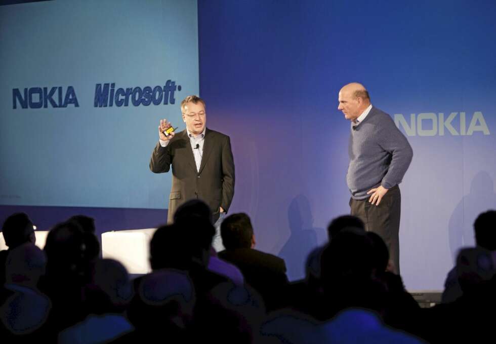 Nokia, Stephen Elop og Microsoft. Nokia, Stephen Elop og Microsoft.