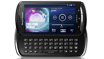 FULLTASTATUR: Xperia Pro har fulltastatur og berøringsskjerm. FULLTASTATUR: Xperia Pro har fulltastatur og berøringsskjerm.