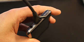 HDMI: Du kan kjøre ut bildet til TV-en via HDMI. HDMI: Du kan kjøre ut bildet til TV-en via HDMI.