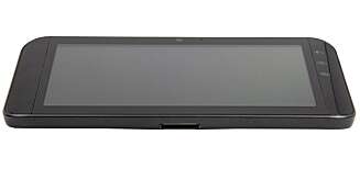 ERGONOMI: Avrundede kanter gir Dell Streak 7 god ergonomi. Den har en form som gjør at det føles mest naturlig å bruke den i landskapsmodus. ERGONOMI: Avrundede kanter gir Dell Streak 7 god ergonomi. Den har en form som gjør at det føles mest naturlig å bruke den i landskapsmodus.