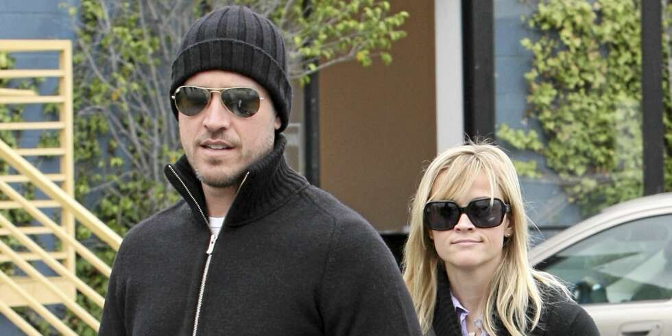 SNARTENKTE: Jim Toth og Reese Witherspoon hadde bare kjent hverandre et år før de giftet seg i helgen. SNARTENKTE: Jim Toth og Reese Witherspoon hadde bare kjent hverandre et år før de giftet seg i helgen.