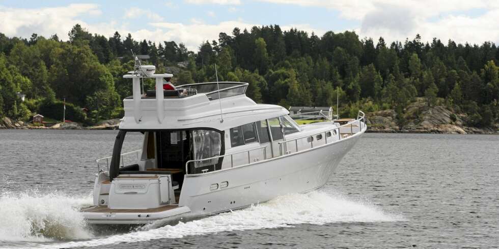 TRYGG: I sjøen virker båten trygg, og har et bredt fartsområde. TRYGG: I sjøen virker båten trygg, og har et bredt fartsområde.