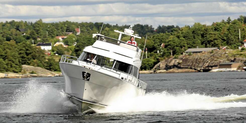 GEDIGEN: En Adriatic 40 Fly gjør en imponerende figur på fjorden GEDIGEN: En Adriatic 40 Fly gjør en imponerende figur på fjorden