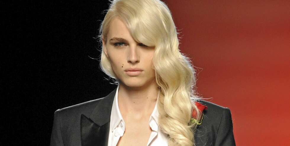ANDROGYN: Med sitt sensuelle utseende har Andrej Peijic blitt en populær modell. Her for Jean-Paul Gaultier. ANDROGYN: Med sitt sensuelle utseende har Andrej Peijic blitt en populær modell. Her for Jean-Paul Gaultier.
