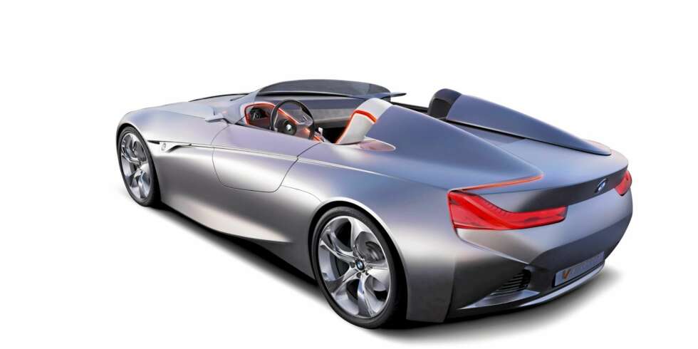 MINDRE ROADSTER: Ryktene om en roadster som plasserer seg under Z4 ahr svirret lenge. MINDRE ROADSTER: Ryktene om en roadster som plasserer seg under Z4 ahr svirret lenge.