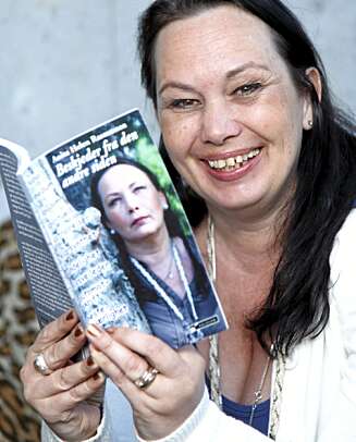SKREV BOK: Anita har skrevet boken <a href="https://secure.kolofon.no/index.aspx?pid=2520&docid=72">"Beskjeder fra den andre siden</a>, som handler om opplevelser evnene hennes har gitt henne helt siden hun var barn. Den skal oversettes til engelsk. SKREV BOK: Anita har skrevet boken <a href="https://secure.kolofon.no/index.aspx?pid=2520&docid=72">"Beskjeder fra den andre siden</a>, som handler om opplevelser evnene hennes har gitt henne helt siden hun var barn. Den skal oversettes til engelsk.