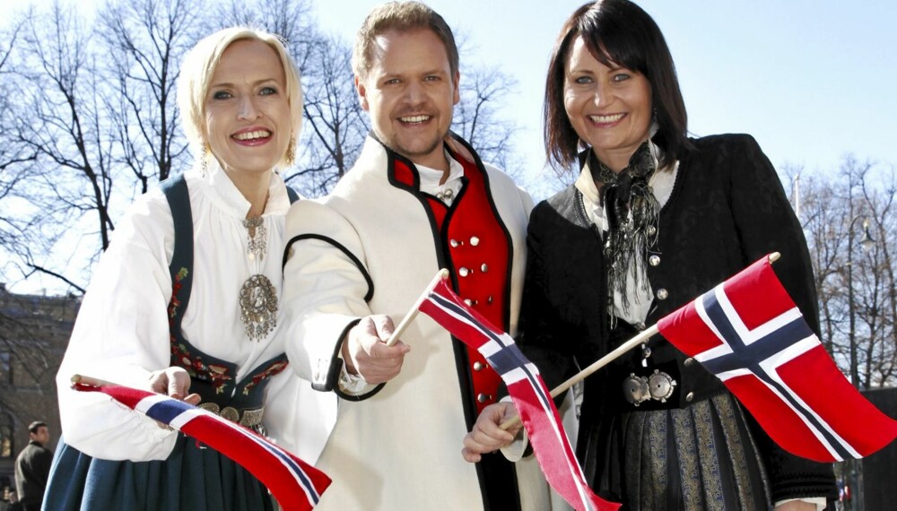 Hurra for 17.mai! Karen-Marie Ellefsen, Frode Søreide og Line Andersen skal være programledre i forbindelse med Nrk`s 17.mai sendinger. (Foto: Britt Krogsvold Andersen) Hurra for 17.mai! Karen-Marie Ellefsen, Frode Søreide og Line Andersen skal være programledre i forbindelse med Nrk`s 17.mai sendinger. (Foto: Britt Krogsvold Andersen)