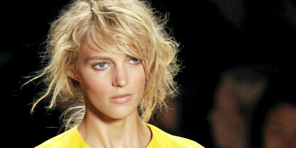 PERFEKT HUD: Anja Rubik skrubber huden hver dag PERFEKT HUD: Anja Rubik skrubber huden hver dag