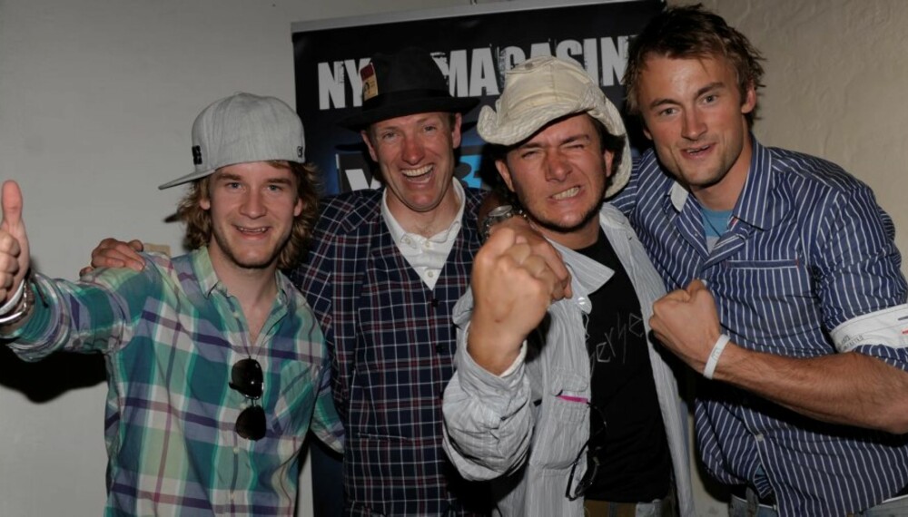 Mads Østberg, Oddbjørn Hjelmeset, Jarle Andhøy og Petter Nordthug koste seg på Vi Menns 60 års fest. Mads Østberg, Oddbjørn Hjelmeset, Jarle Andhøy og Petter Nordthug koste seg på Vi Menns 60 års fest.