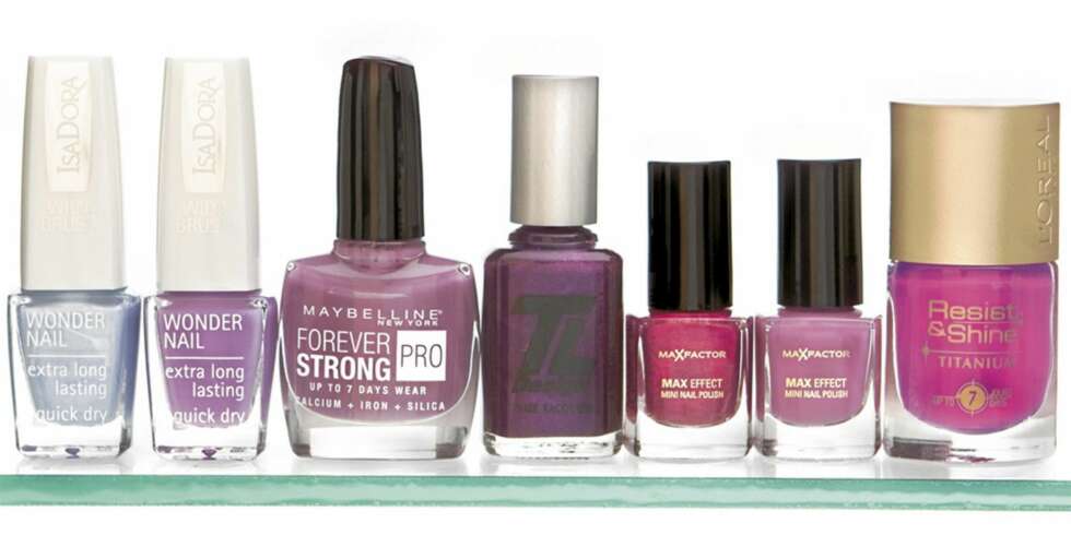 FRA VENSTRE: IsaDora Wonder nail blue sky (kr 89), IsaDora Wonder nail icy purple (kr 89), Maybelline Forever strong pro mellow mauve (kr 102), TL Design Nail lacquer emotional (kr149), Max Factor max effect diva pink (kr 69), Max Factor Max effect diva violet (kr 69), L'Oréal Resist and Shine 151 (kr 115). FRA VENSTRE: IsaDora Wonder nail blue sky (kr 89), IsaDora Wonder nail icy purple (kr 89), Maybelline Forever strong pro mellow mauve (kr 102), TL Design Nail lacquer emotional (kr149), Max Factor max effect diva pink (kr 69), Max Factor Max effect diva violet (kr 69), L'Oréal Resist and Shine 151 (kr 115).