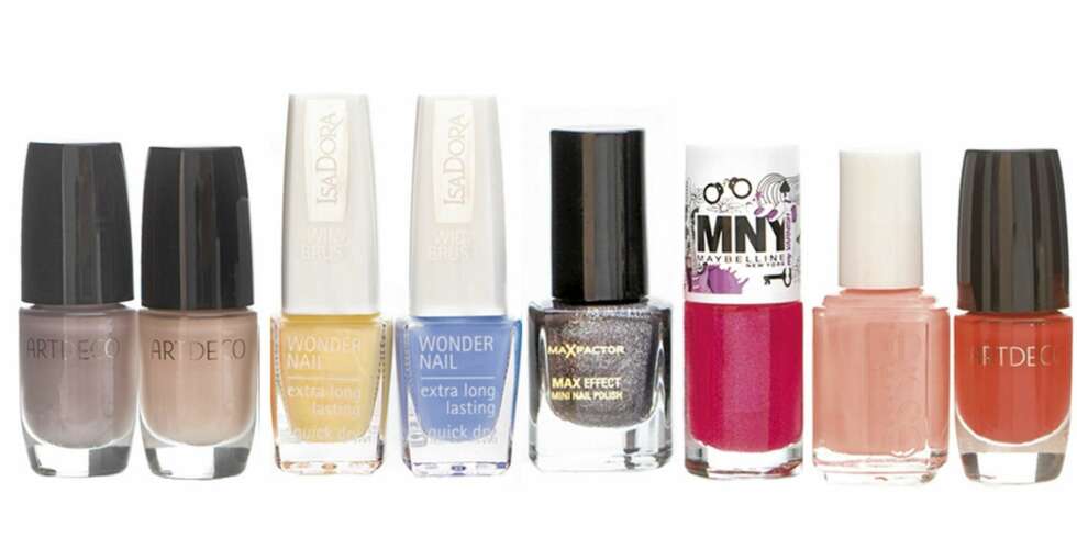 FARGERIKT: Neglelakken har for lengst blitt det nye tilbehøret. Fra venstre: Artdeco Nail Lacquer 102 (kr 69), Artdeco Nail Lacquer 71 (kr 69), IsaDora Wonder nail mellow yellow (kr 89), IsaDora Wonder nail miami blue (kr 89), Max Factor Max effect mini nail silver (kr 69), MNY My Varnish 808A (kr 39), Essie Nail Polish pinking up the pieces (kr 139), Artdeco Nail Lacquer 12, (kr 69). FARGERIKT: Neglelakken har for lengst blitt det nye tilbehøret. Fra venstre: Artdeco Nail Lacquer 102 (kr 69), Artdeco Nail Lacquer 71 (kr 69), IsaDora Wonder nail mellow yellow (kr 89), IsaDora Wonder nail miami blue (kr 89), Max Factor Max effect mini nail silver (kr 69), MNY My Varnish 808A (kr 39), Essie Nail Polish pinking up the pieces (kr 139), Artdeco Nail Lacquer 12, (kr 69).