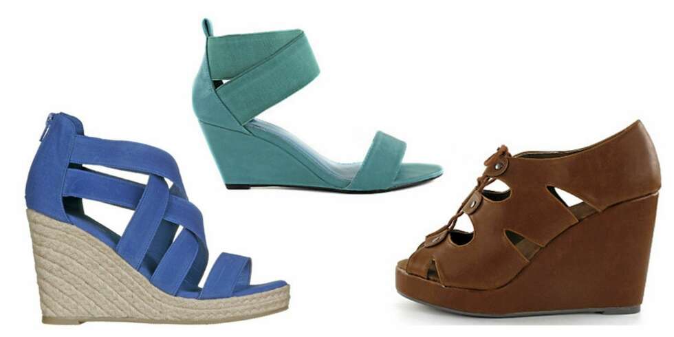 FRA VENSTRE: Sandaler fra Din Sko (kr 299), sandaler fra Nelly (kr 249) og sandaler fra Friis og Co (kr 649). FRA VENSTRE: Sandaler fra Din Sko (kr 299), sandaler fra Nelly (kr 249) og sandaler fra Friis og Co (kr 649).
