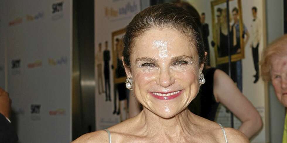 VERST: Tovah Feldshuh. VERST: Tovah Feldshuh.