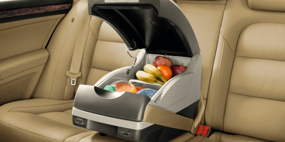 KJØLIG I BILEN: En kjøleboks kan brukes til å oppbevare både mat og drikke. Perfekt på de lange bilturene. KJØLIG I BILEN: En kjøleboks kan brukes til å oppbevare både mat og drikke. Perfekt på de lange bilturene.
