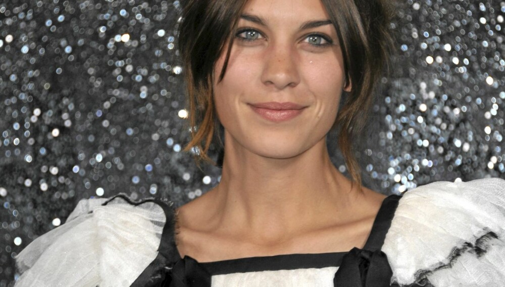 It-jenta Alexa chung er ofte først ute med det siste, men nå kan du følge etter. It-jenta Alexa chung er ofte først ute med det siste, men nå kan du følge etter.