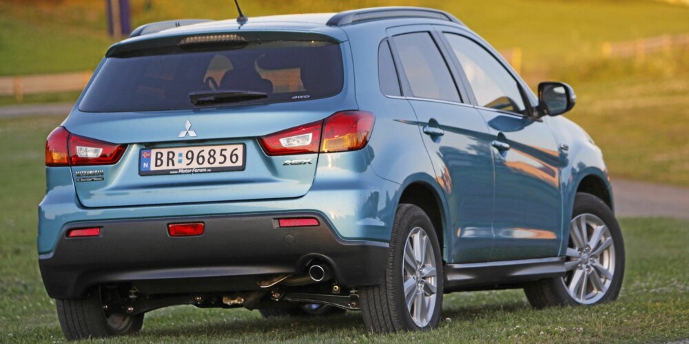VINNER 2: Mitsubishi ASX selger som varmt hvetebrød, og verditapet forventes dertil å bli lavere enn snittet. Foto: Petter Handeland VINNER 2: Mitsubishi ASX selger som varmt hvetebrød, og verditapet forventes dertil å bli lavere enn snittet. Foto: Petter Handeland