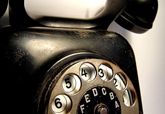 - Amerikanerne trenger telefonen, men ikke vi. Vi har plenty av bud. Sir William Preece, sjefingeniør ved British Post Office. - Amerikanerne trenger telefonen, men ikke vi. Vi har plenty av bud. Sir William Preece, sjefingeniør ved British Post Office.