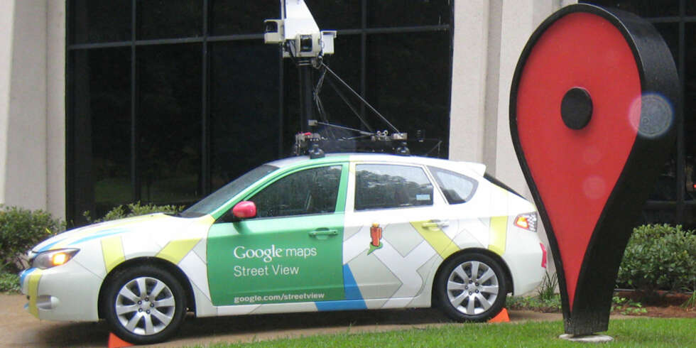 SYNDEREN: Google Streetview-bilene kjører verden rundt og tar bilder til nettkart. Spesielt i Tyskland har motstanden vært steil mot det mange opplever som overtramp mot privatlivets fred. SYNDEREN: Google Streetview-bilene kjører verden rundt og tar bilder til nettkart. Spesielt i Tyskland har motstanden vært steil mot det mange opplever som overtramp mot privatlivets fred.