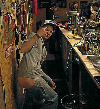 Dritings bartender på baren Leningrad Dritings bartender på baren Leningrad