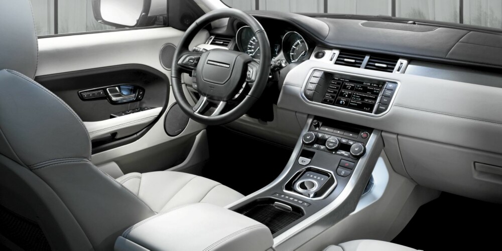 LUKSUS: Innvendig er Evoque påkostet slik en ekte Range Rover skal være. FOTO: Top Gear LUKSUS: Innvendig er Evoque påkostet slik en ekte Range Rover skal være. FOTO: Top Gear