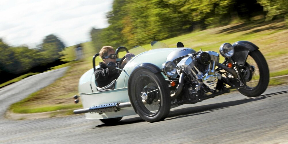 HELT ANNERLEDES: Og likevel gir Morgans trehjuling en herlig kjøreopplevelse. FOTO: Top Gear HELT ANNERLEDES: Og likevel gir Morgans trehjuling en herlig kjøreopplevelse. FOTO: Top Gear
