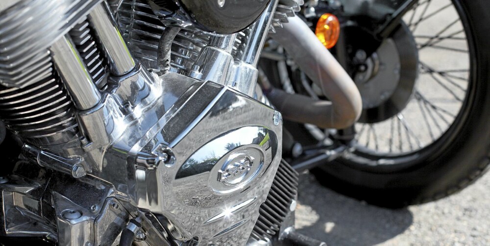 HARLEY: 1800 Kubikk fra USA passer godt i trehjulingen. FOTO: Top Gear HARLEY: 1800 Kubikk fra USA passer godt i trehjulingen. FOTO: Top Gear