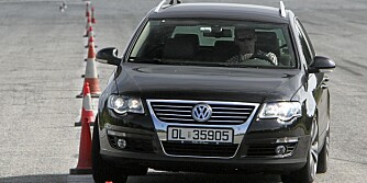 VW PASSAT: En gjenganger utenfor Norges rekkehus. Fås i svært mange versjoner og ulike prisklasser. FOTO: Egil Nordlien, HM Foto VW PASSAT: En gjenganger utenfor Norges rekkehus. Fås i svært mange versjoner og ulike prisklasser. FOTO: Egil Nordlien, HM Foto