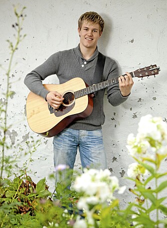 TØFF START: Vegard fikk kraftig medfart av dommerpanelet under den første auditionrunden. Dommeren mente at han ikke hadde noe i «Idol» å gjøre, men pipen fikk en annen lyd da Vegard begynte å synge. TØFF START: Vegard fikk kraftig medfart av dommerpanelet under den første auditionrunden. Dommeren mente at han ikke hadde noe i «Idol» å gjøre, men pipen fikk en annen lyd da Vegard begynte å synge.