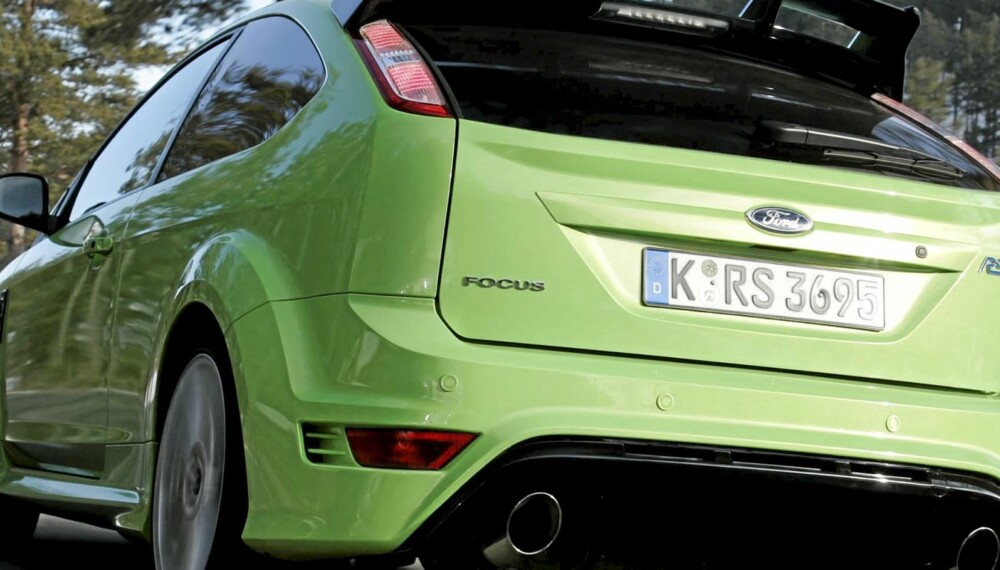 BILFORSIKRING: En Ford Focus RS er ingen billig bil å forsikre i Norge, men nå skal det snart bli lettere å finne ut hvilket selskap som kan tilby best pris. BILFORSIKRING: En Ford Focus RS er ingen billig bil å forsikre i Norge, men nå skal det snart bli lettere å finne ut hvilket selskap som kan tilby best pris.
