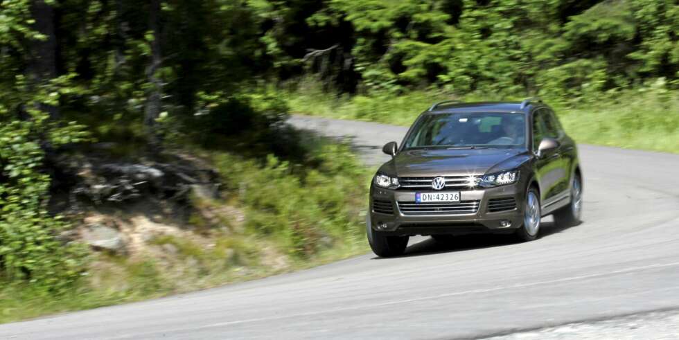 BESTE DYRE: Volkswagens store SUV, Touareg, stakk av med seieren for biler over 390 000 kroner. Her til lands koster den imidlertid en god del mer. BESTE DYRE: Volkswagens store SUV, Touareg, stakk av med seieren for biler over 390 000 kroner. Her til lands koster den imidlertid en god del mer.