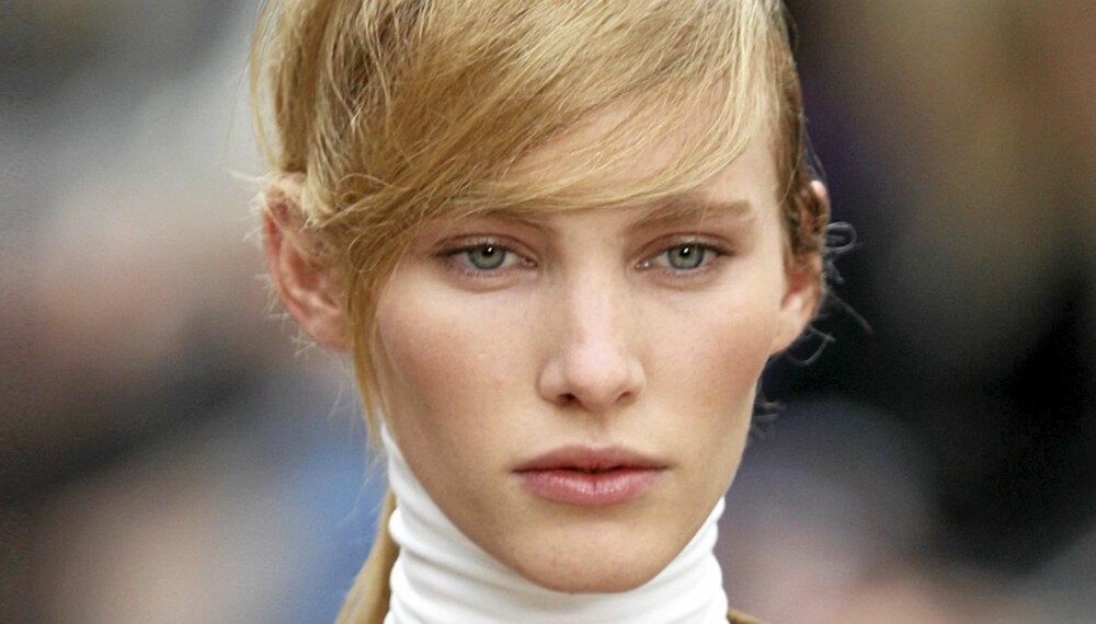 SIDESKILL: Nå kan du trygt gå med hentesveis, som vist hos blant annet Céline. SIDESKILL: Nå kan du trygt gå med hentesveis, som vist hos blant annet Céline.