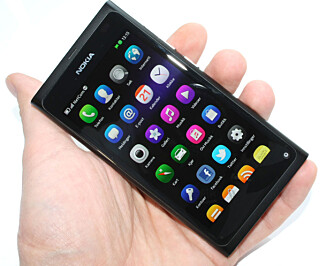 MeeGO: N9 er først ut med Linux-plattformen MeeGo. MeeGO: N9 er først ut med Linux-plattformen MeeGo.