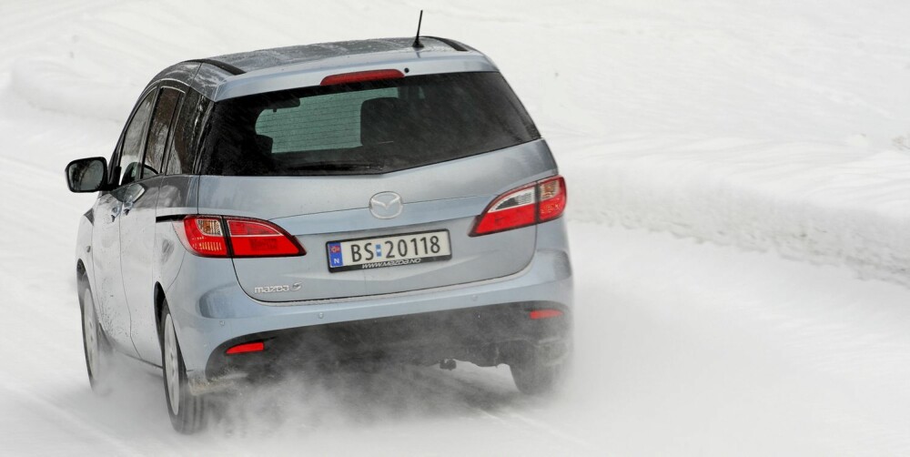 KJØREGLAD: I tillegg til gode doser fornuft byr Mazda 5 også på kjøreglede. 1,6-litersdieselen gjør en veldig god jobb. FOTO: Egil Nordlien, HM Foto KJØREGLAD: I tillegg til gode doser fornuft byr Mazda 5 også på kjøreglede. 1,6-litersdieselen gjør en veldig god jobb. FOTO: Egil Nordlien, HM Foto