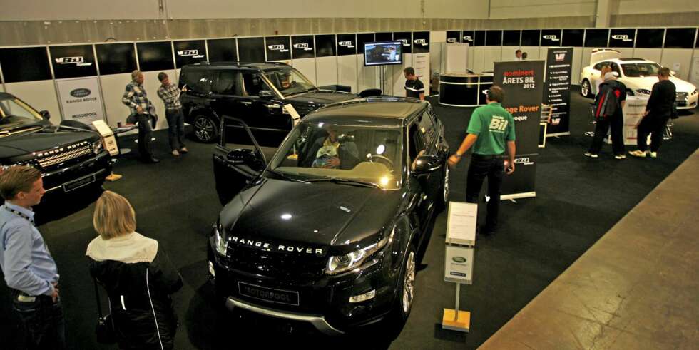 MØT OSS: På Vi Menn Bil Top Gears stand på Oslo Motor Show kan du se blant annet seg MINI Coupé, Ranger Rover Evoque og Jaguar XF 2,2D. MØT OSS: På Vi Menn Bil Top Gears stand på Oslo Motor Show kan du se blant annet seg MINI Coupé, Ranger Rover Evoque og Jaguar XF 2,2D.