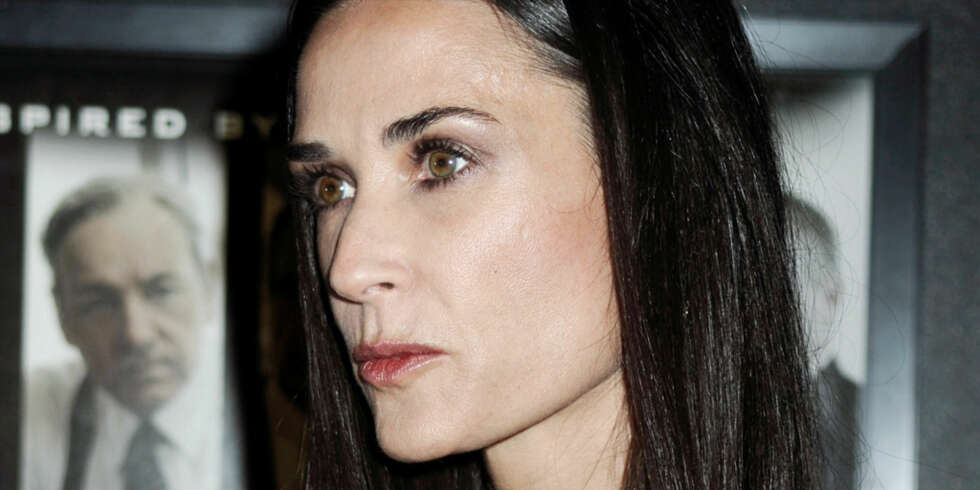 SYLTYNN: Demi Moore har hatt et dramatisk vekttap siden utroskaps-
ryktene med Ashton Kutcher begynte. SYLTYNN: Demi Moore har hatt et dramatisk vekttap siden utroskaps-
ryktene med Ashton Kutcher begynte.