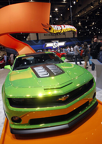 SEMA: Hot Wheels-konseptet ble som seg hør og bør presentert på en bilbane. SEMA: Hot Wheels-konseptet ble som seg hør og bør presentert på en bilbane.