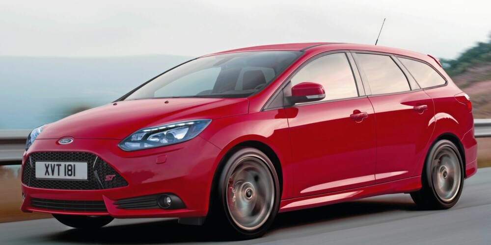FAMILIERACER: Ford overrasket alle i Frankfurt ved å presentere en stasjonsvogn-versjon av Focus ST. Hvis Audi kan lage dem, forstår du hvorfor Ford vil ha en bit av kaka FAMILIERACER: Ford overrasket alle i Frankfurt ved å presentere en stasjonsvogn-versjon av Focus ST. Hvis Audi kan lage dem, forstår du hvorfor Ford vil ha en bit av kaka