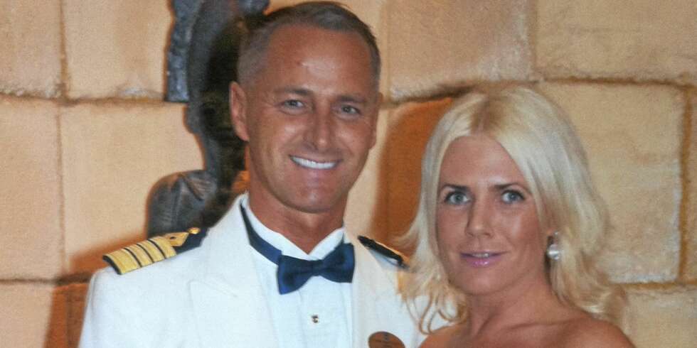 HEFTIG FLØRT: Sexologen Kristin Spitznogle og cruisebåtkaptein Frank Martinsen fant tonen i «Cruiseliv». HEFTIG FLØRT: Sexologen Kristin Spitznogle og cruisebåtkaptein Frank Martinsen fant tonen i «Cruiseliv».
